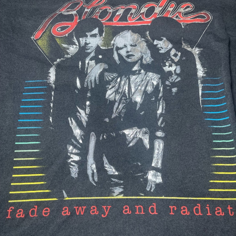 Blondie Women’s Short Sleeve Graphic T-Shirt - Picture 3 of 5